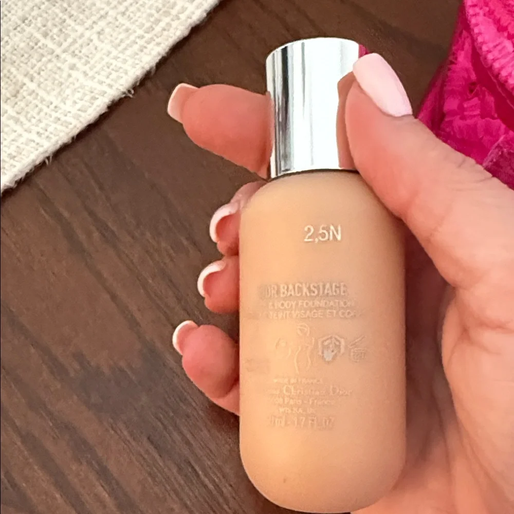 Dior backstage foundation Set - Picture 7 of 8